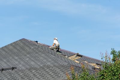 Skilled Roofing Technician